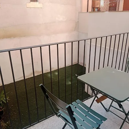 Aptos Living Libreros Climatizados Salamanca