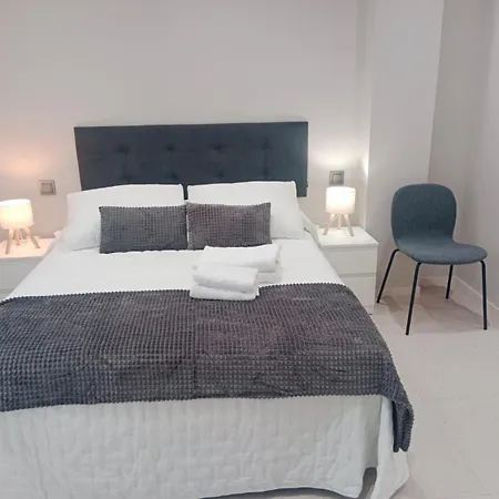 Living Libreros شقة سلامنكا